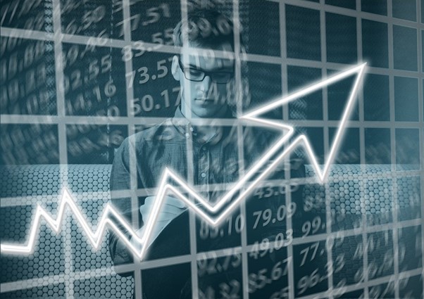 Dlaczego warto poszerzać swoją wiedzę o biznesie?