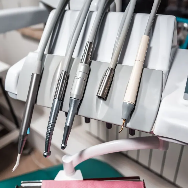 Jak dobrać odpowiednie wiertła stomatologiczne do gabinetu dentystycznego