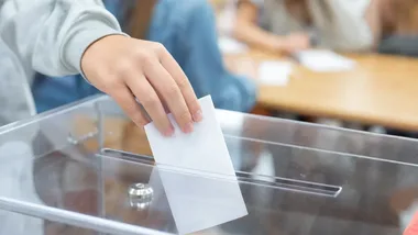 Uczniowie sprawdzą wiedzę o wyborach. Finał konkursu odbędzie się w Warszawie