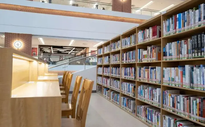 Kielce świętują Żeromskiego - quiz, spektakl i wystawa w bibliotece