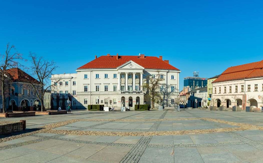 Urząd Miasta w Kielcach: Chcecie bajki? Oto… „Pchła Szachrajka” w „Kubusiu”