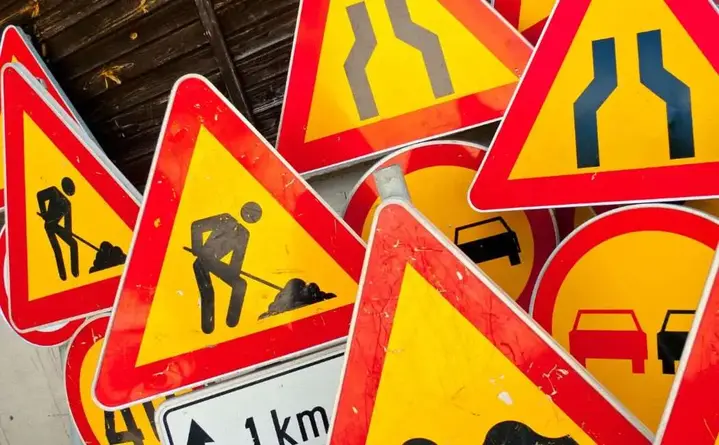 Utrudnienia przy Hali Legionów - zamknięte ulice i zmiany w organizacji ruchu