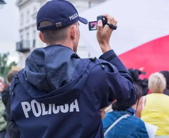 Mieszkanka miasta nie dała się oszukać, ujawniając ich sztuczki!