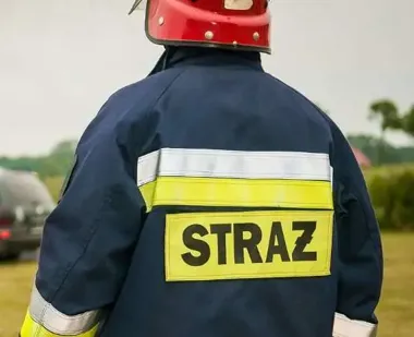 Strażacy z Kielc ruszyli w teren - intensywne spotkania OSP i ostrzeżenia o pożarach