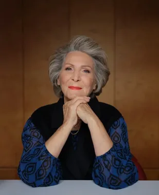 Grafika promocyjna wydarzenia Irena Santor w roli głównej w Kielcach – wieczór z muzyką, wspomnieniami i pięknymi piosenkami