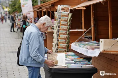 Grafika promocyjna wydarzenia VI Festiwal Herlinga-Grudzińskiego „Obecność”