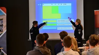 W bibliotece o sieci bez taryfy ulgowej - uczniowie z Kielc pytali o prawo