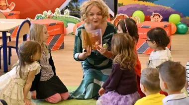 Książki zakwitły w Kielcach - maluchy zasadziły własne historie