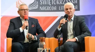Ponad 350 osób śmiało się w Kielcach z Arturem Andrusem