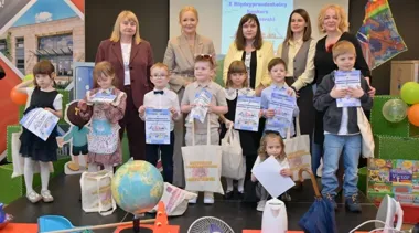 Małe głosy, wielka scena - jubileusz w kieleckiej bibliotece