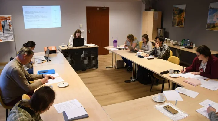 Jak nie odpuszczać czytelnikowi - warsztaty „Krok po kroku do dzieła!” znów w Bibliotece w Kielcach