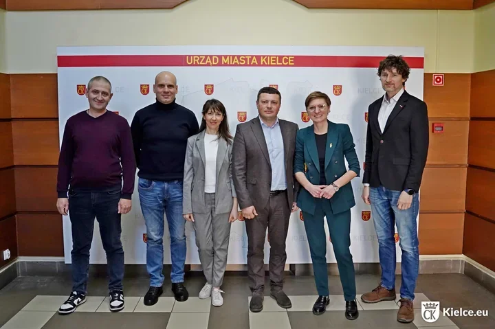 Delegacja z Winnicy w Kielcach – partnerstwo przy ENEX i rozmowy o sieciach energetycznych