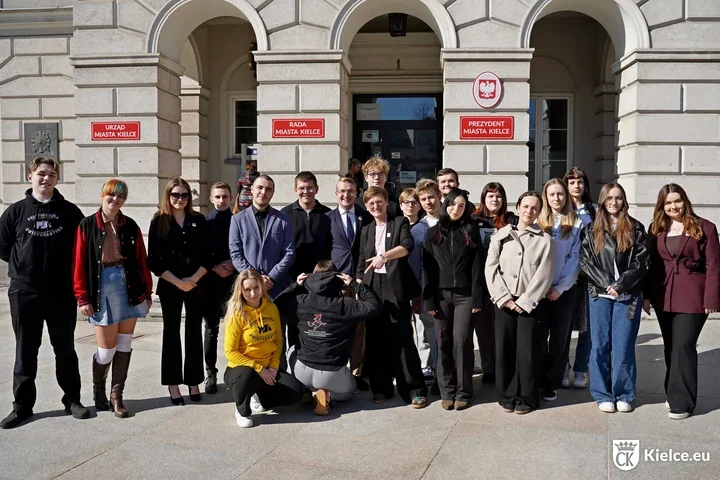 Uczelnie i miasto uruchamiają profile „Kielce dla Młodych” – wspólny kanał informacji dla młodych