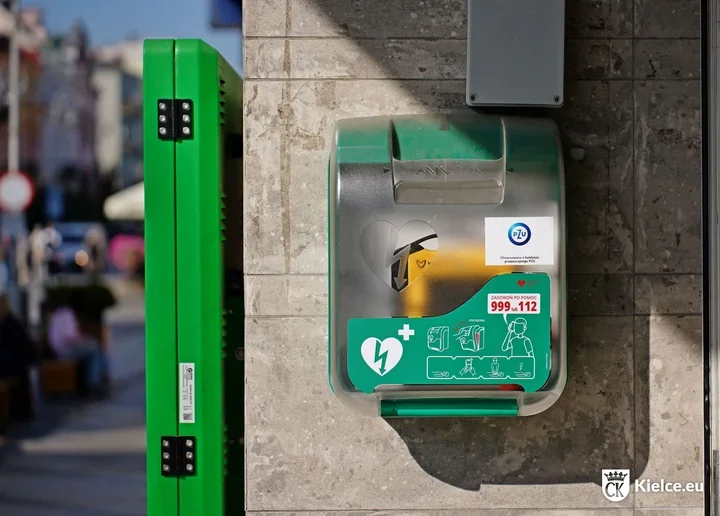 Cztery minuty na ratunek. W Kielcach dostępne są defibrylatory AED