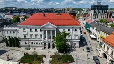 Samorząd zaczyna się najbliżej ludzi. W Kielcach przypomniano o jego roli