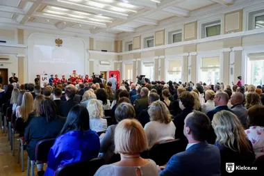 Nowy rok na UJK. Studenci usłyszeli o AI, pracy i przyszłości Kielc