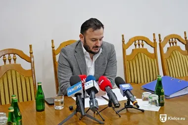 Granice Kielc, mieszkania i sprzedaż działek. Radni mają 19 uchwał