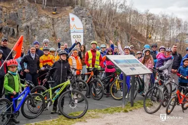 Kadzielnia na rowerach i ognisko na mecie rozkręciły Geofestiwal