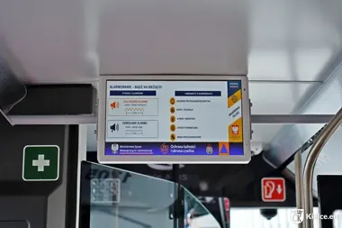Kieleckie autobusy uczą reagowania. Na ekranach pojawią się poradniki