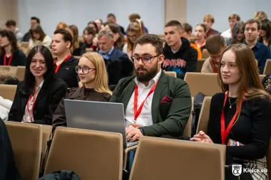 W Kielcach ruszył nabór na 100 stypendiów. Mniej chętnych oznacza wyższe wypłaty