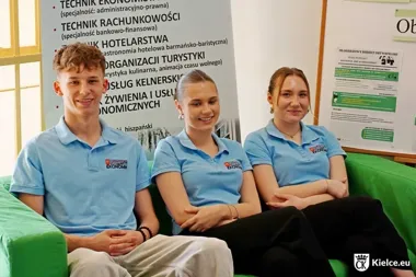 Uczniowie sami zdecydują, czy w szkołach pojawią się strefy relaksu i nowe stoły