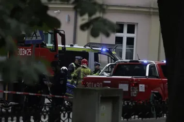 Napięcie przy Wesołej. Policja i pirotechnicy sprawdzali tajemniczy przedmiot