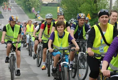 Jubileuszowa majówka rowerowa wraca na trasę pełną rodzin i wspomnień