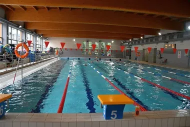 Pięć krytych pływalni w Kielcach z bezpłatnym wejściem