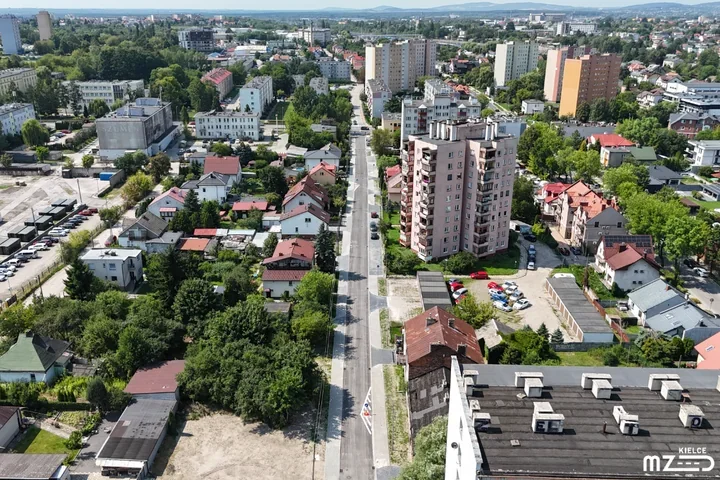 Ulica Młoda gotowa, ale prace wciąż trwają. Drogowa zmiana w Kielcach