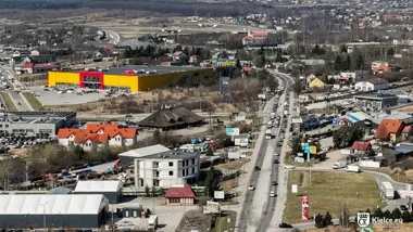 Pierwsze ograniczenia na S74. Kierowcy i piesi muszą szykować się na zmiany