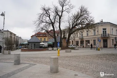 Plac Świętej Tekli na trzy dni znika z przejazdu przez gwarancyjny remont