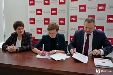 Miasto i uczelnia łączą siły – praktyki i projekty dla studentów trafią do MZD