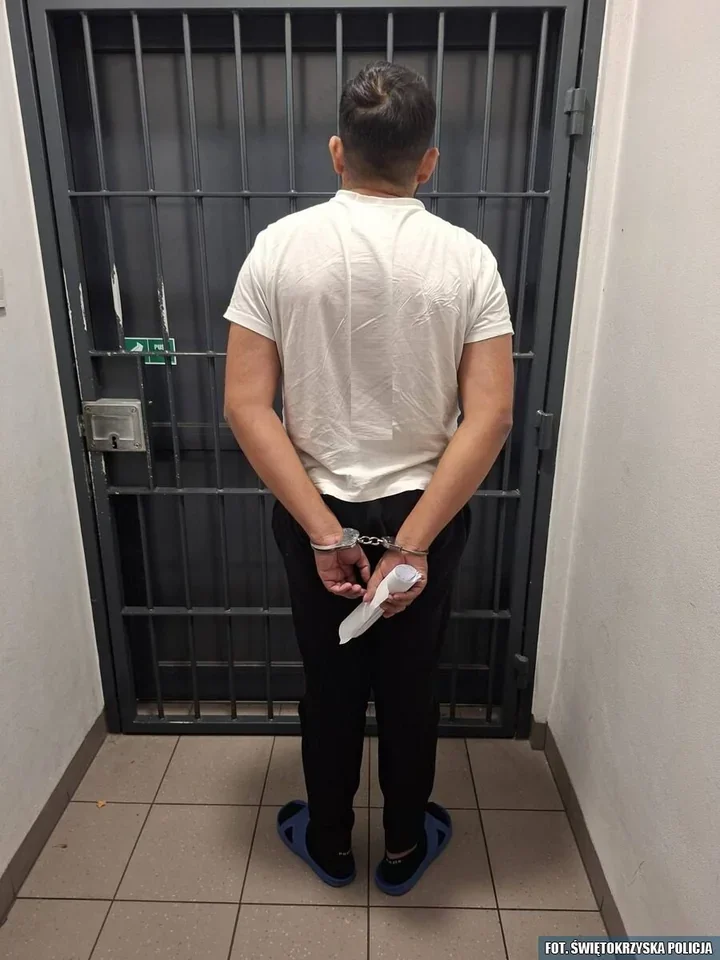 Trzy kradzieże portfeli w Kielcach. Potem alerty z bankomatów
