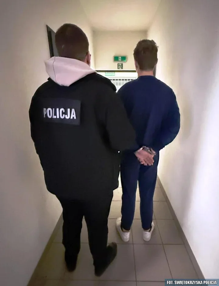 Narkotykowy magazyn w mieszkaniu 18-latka. Policja zatrzymała też 17-latka