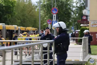 Specjalny pociąg i policyjna eskorta. Mecz Korony z Motorem bez incydentów