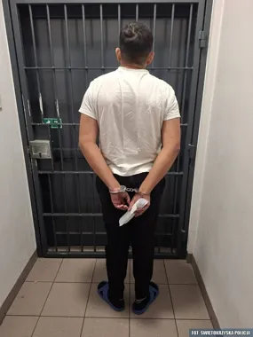 Trzy kradzieże portfeli w Kielcach. Potem alerty z bankomatów