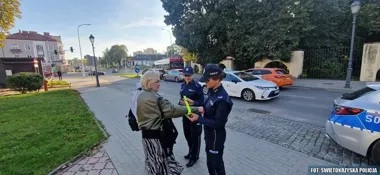 Mały odblask może zdecydować o bezpieczeństwie po zmroku w Kielcach