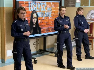 W Bilczy policjantki trafiły w czuły punkt - hejt i cyberprzemoc