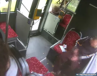 Nagranie z autobusu w Kielcach - 35-latek odpowie za wybryk i zaśmiecenie
