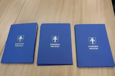 Gminy przejmują zadania biblioteki powiatowej – Nowiny, Pierzchnica i Chmielnik podpisują porozumienia