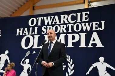 Hala Olimpia w Rudkach już działa. Uczniowie zyskali miejsce do sportu