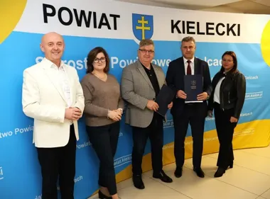 Gmina Daleszyce przejmie zadania biblioteki powiatowej. Dostanie 3 tys. zł