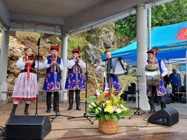 Rodzinna kapela Korbanów zagra pod Świętym Krzyżem. To ich żywioł