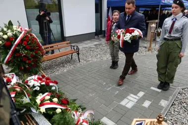 W Lesicy odsłonięto tablicę dla żołnierza spod Monte Cassino