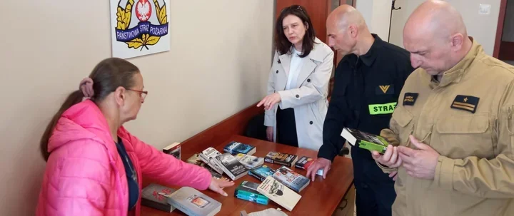 Strażacy dostali kryminały - w Kielcach ruszyła nietypowa akcja