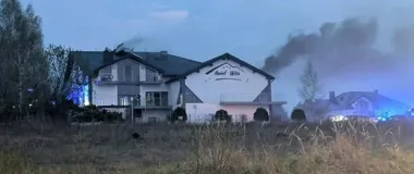 Dym z dachu i ewakuacja - sala bankietowa w Krajnie Drugim stanęła w ogniu