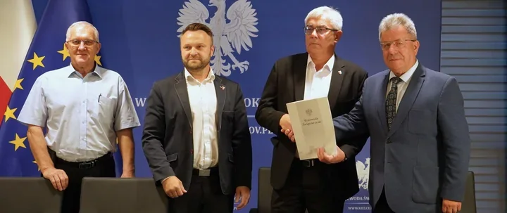 Ponad 13,4 mln zł na drogi w regionie. Pieniądze trafią do pięciu samorządów