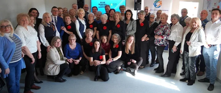 Więcej pieniędzy i prostsze zasady – nowy program dla seniorów zmienia reguły wsparcia