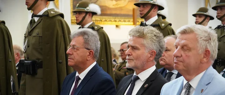 Mundurowi spotkali się na Świętym Krzyżu. Modlili się o bezpieczeństwo