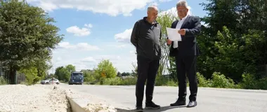 Rządowe miliony na niebezpieczną drogę. Będzie chodnik i bariery